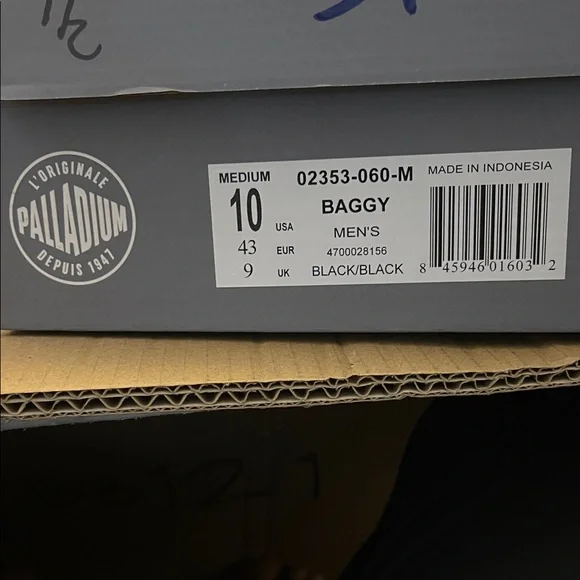 Palladium Men’s Baggy Canvas Black/Black
10 M - Picture 2 of 9